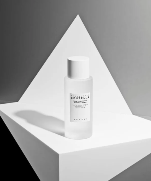 Skin1004 Madagascar - Centella Tone Brightening Boosting Toner 210ml